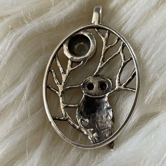 Owl & Amethyst Pendant - Picture 3 of 3